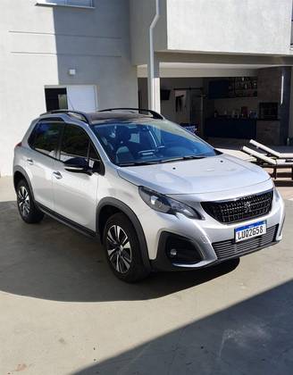 PEUGEOT 2008 1.6 16V THP FLEX GRIFFE 4P AUTOMÁTICO PEUGEOT 2008 1.6 16V THP FLEX GRIFFE 4P AUTOMÁTICO